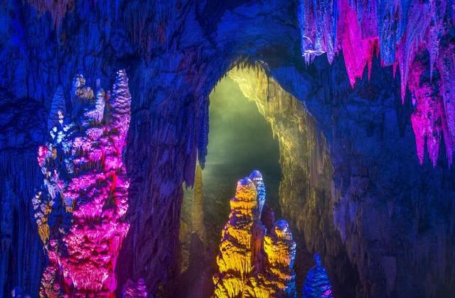 中国唯一的世界自然遗产洞穴 本周六免费耍